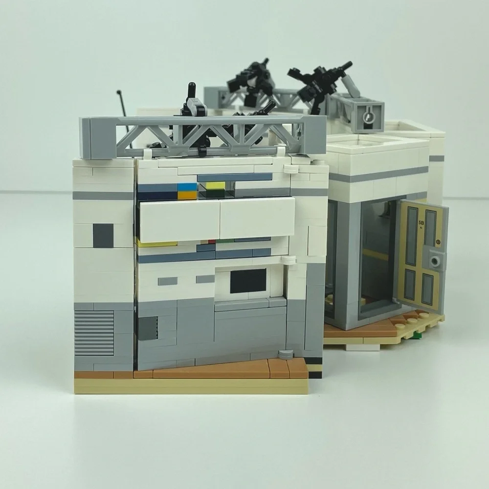 LEGO Ideas Seinfeld 21328 Building Kit Collectible Display Model Complete No Box